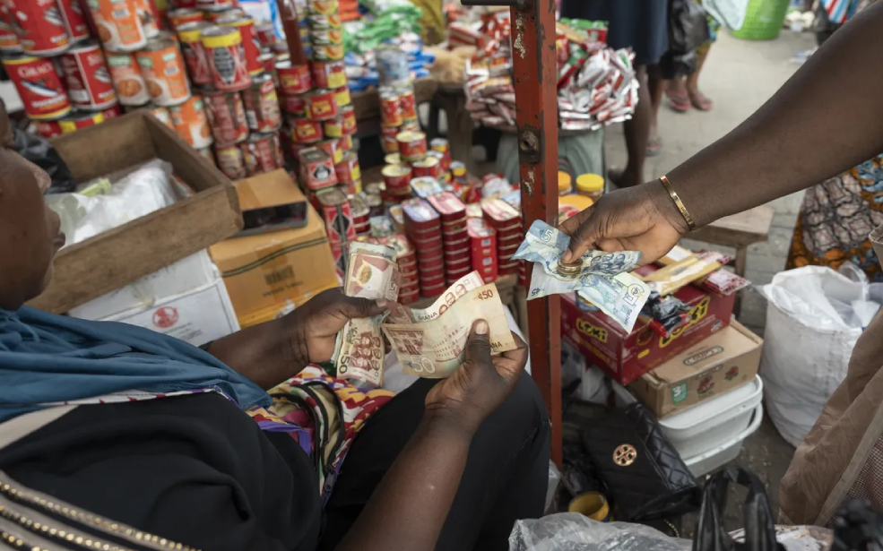 Ghana : L’inflation remonte à 5%, mais la baisse des prix ouvre une nouvelle bataille pour le crédit