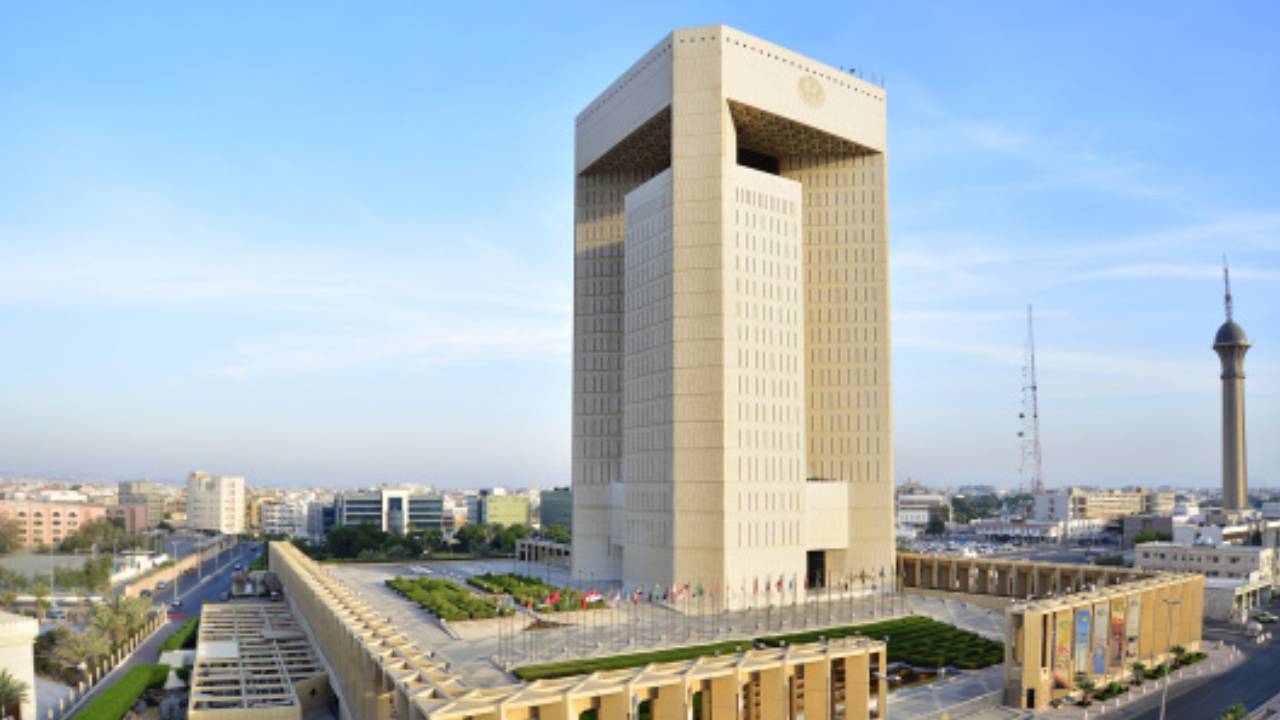 Mobilité : Abidjan roule vers un avenir durable avec un financement de 200 millions d’euros de la BID