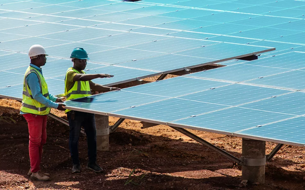 Afrique : 17 pays accélèrent la course à l’électricité avec la Mission 300