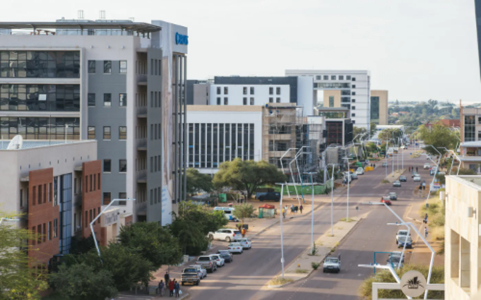 Botswana : S&P abaisse la note souveraine, un signal d’alerte pour l’économie diamantifère