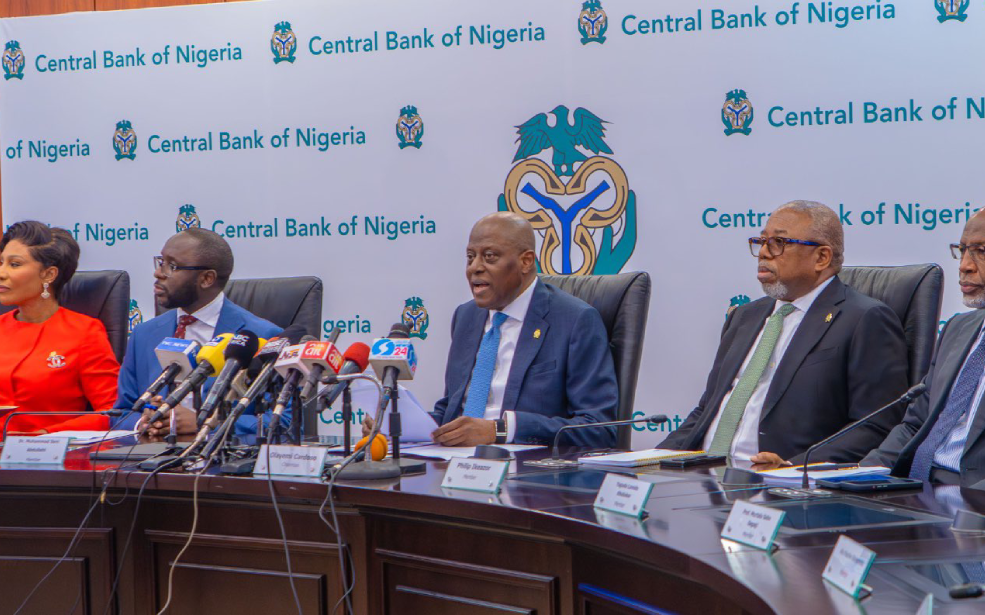 Nigéria : La Banque centrale maintient le taux à 26,50% et revendique une stabilisation macro en construction