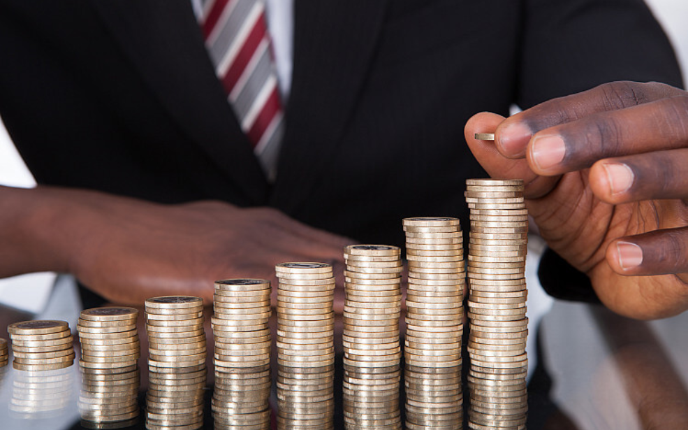 Sénégal : Le PIB réévalué allège le ratio dette/PIB, mais les risques persistent