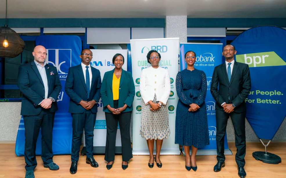 Rwanda : Un pool bancaire local finance l’acquisition de 1 467 tours télécoms dans une opération stratégique