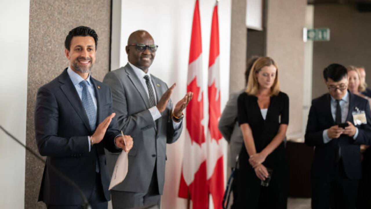 Coopération internationale : Ottawa muscle sa diplomatie économique en Afrique