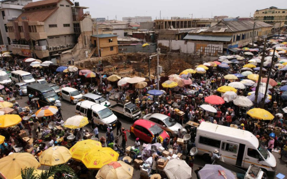 Ghana : Moody’s entrevoit une sortie de crise, mais sous haute surveillance énergétique