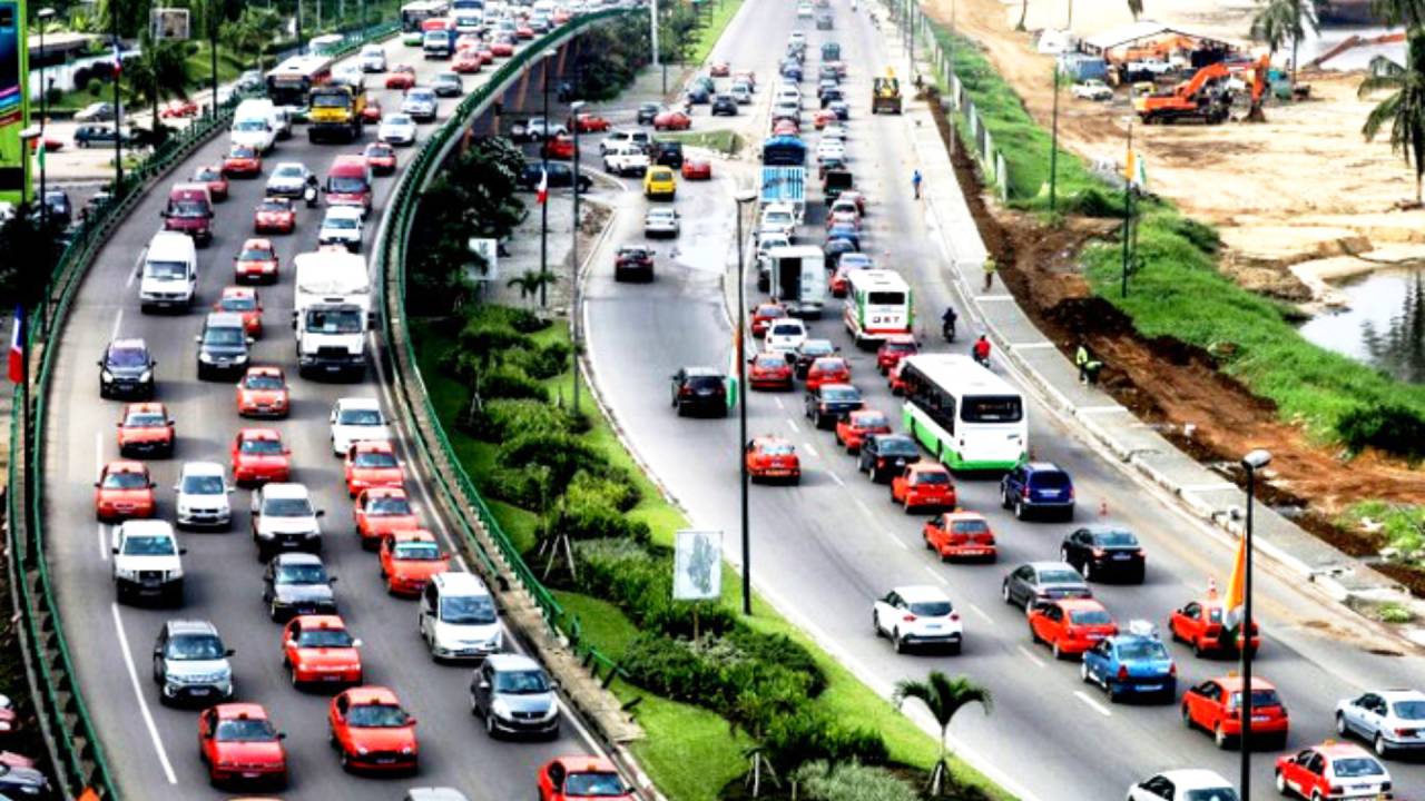 Mobilité : Abidjan roule vers un avenir durable avec un financement de 200 millions d’euros de la BID