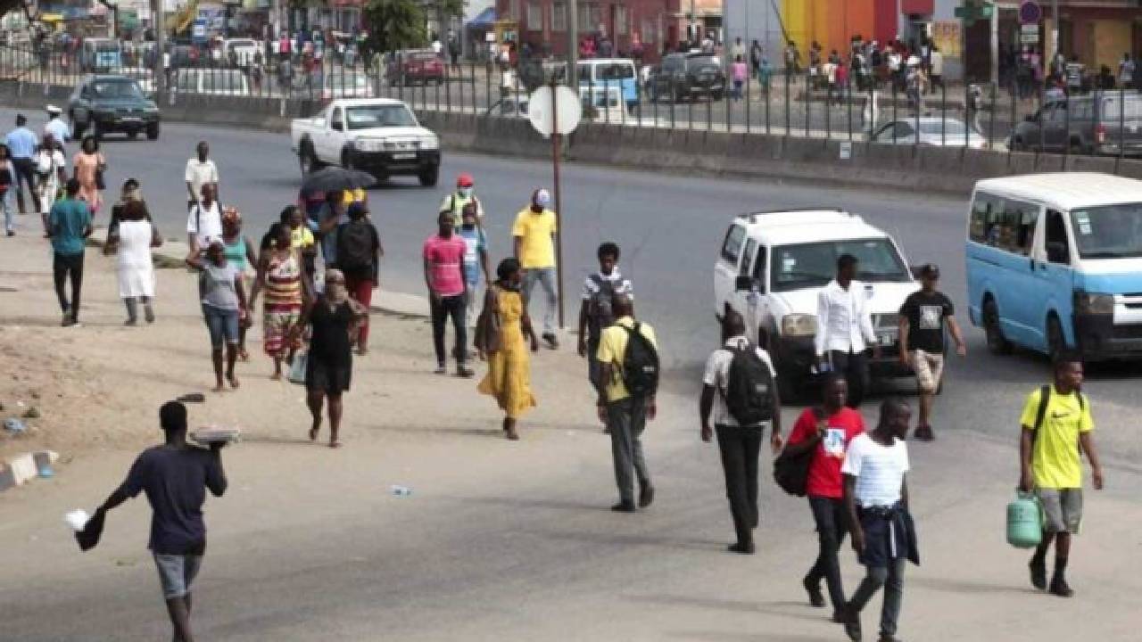 Angola : l’inflation tombe à 20,7%, mais les prix alimentaires restent hors de portée