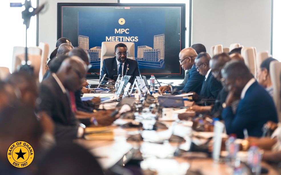 Ghana : La Banque centrale surprend les marchés avec une réduction massive de son taux directeur à 18%