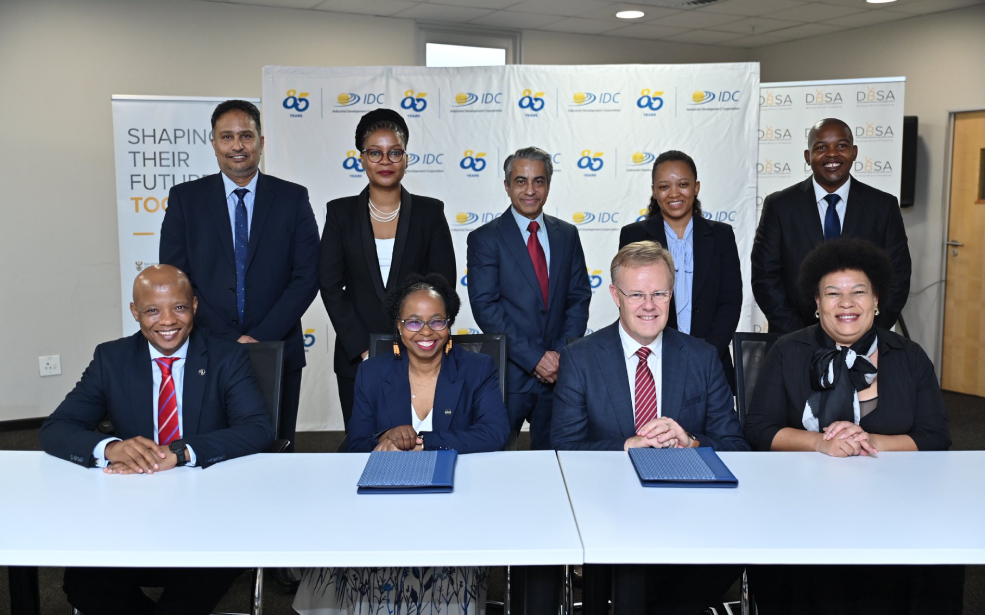 Afrique du Sud : L’IDC et la DBSA mobilisent 100 millions de dollars pour sécuriser l’énergie dans les zones industrielles