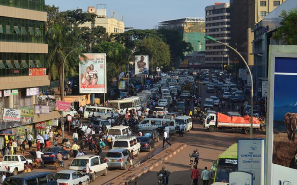 Ouganda : L’argent du pétrole fait gonfler les réserves, mais alourdit les risques