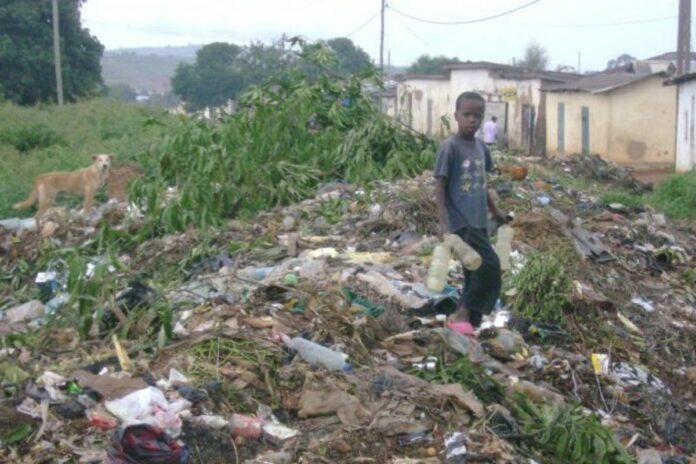 La lutte contre la pollution plastique au Cameroun