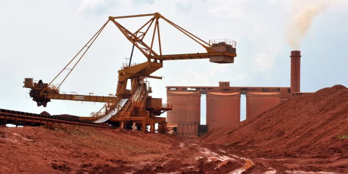 Mines : La Guinée menace de retirer la licence bauxite d’Emirates Global Aluminium