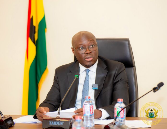 Ghana : Dr. Cassiel Ato Forson imprime sa marque sur la gouvernance économique
